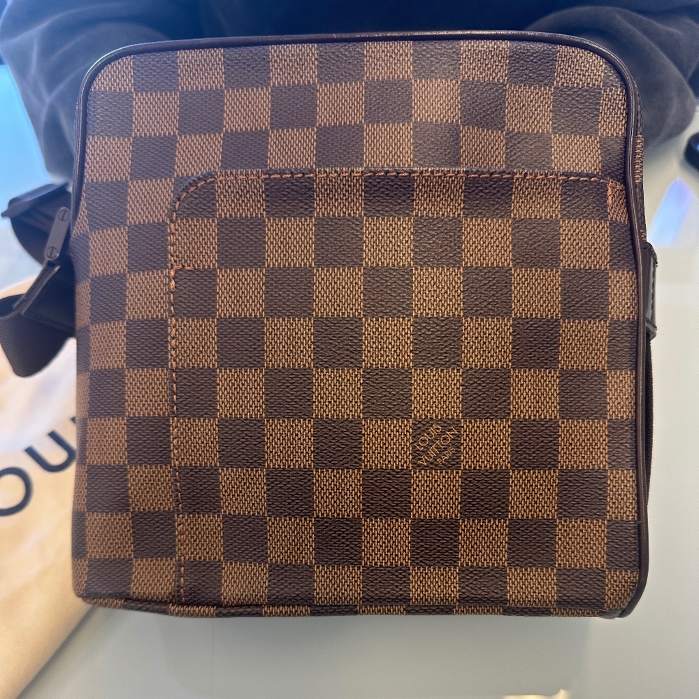 Louis Vuitton Olav PM Damier Ebene Crossbody Bag - in Excellent Condition
